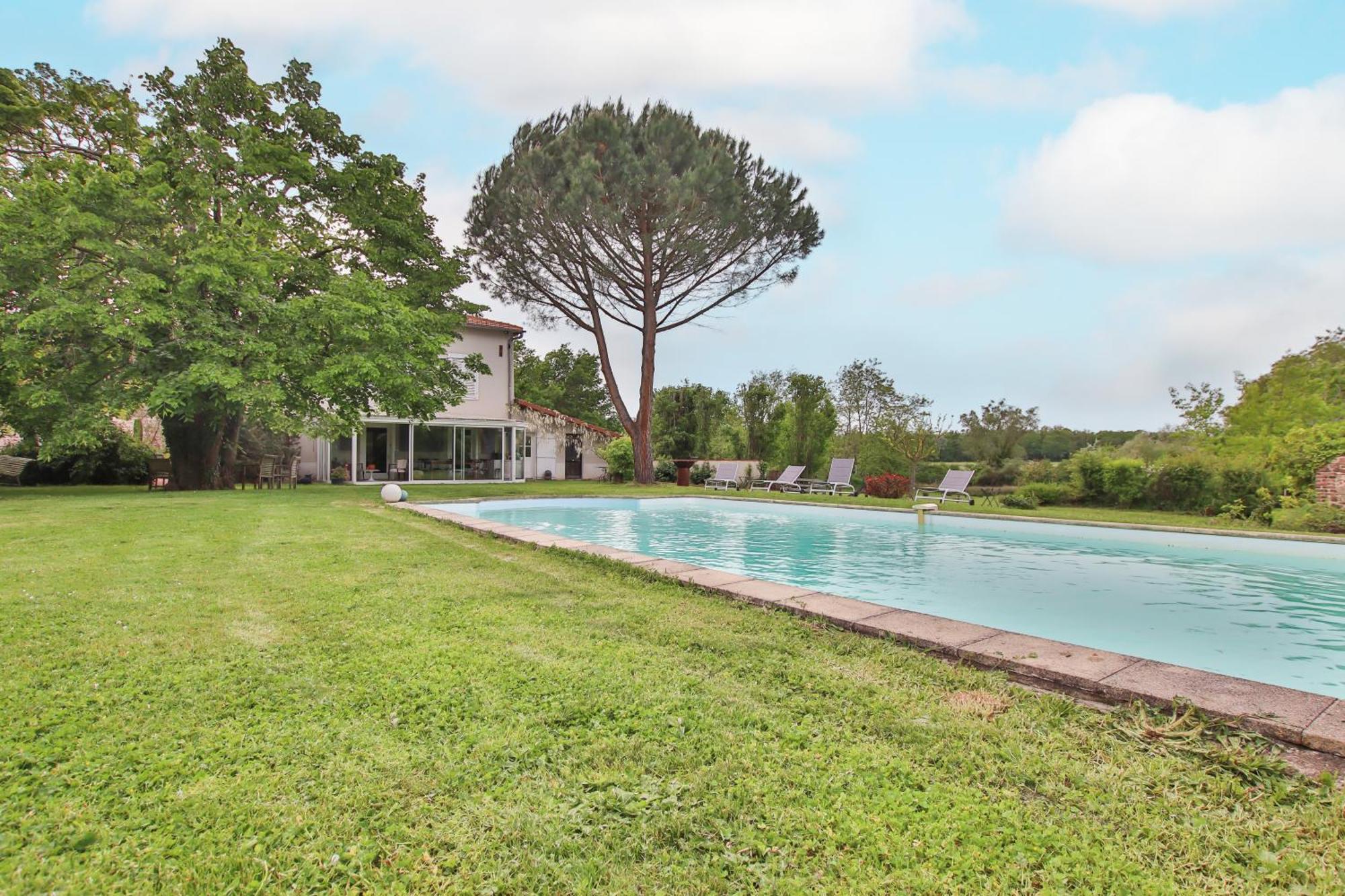 Domaine D'Aromm - Chambres D'Hotes & Gites - Piscine, Etangs & Animaux - Au Calme Ouches Екстериор снимка